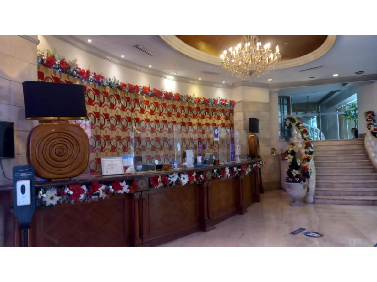 Capital O 914 Makati Palace Hotel Makati City Екстериор снимка