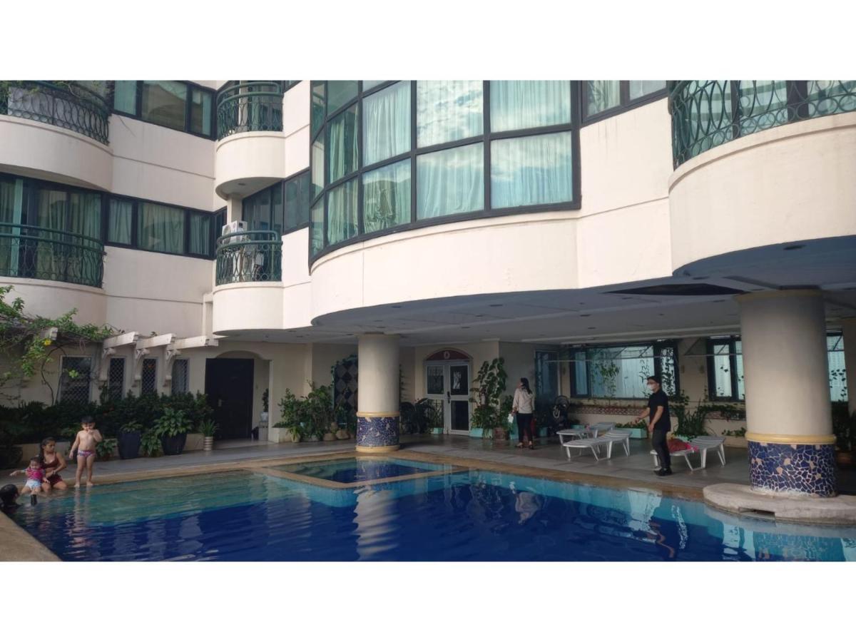 Capital O 914 Makati Palace Hotel Makati City Екстериор снимка
